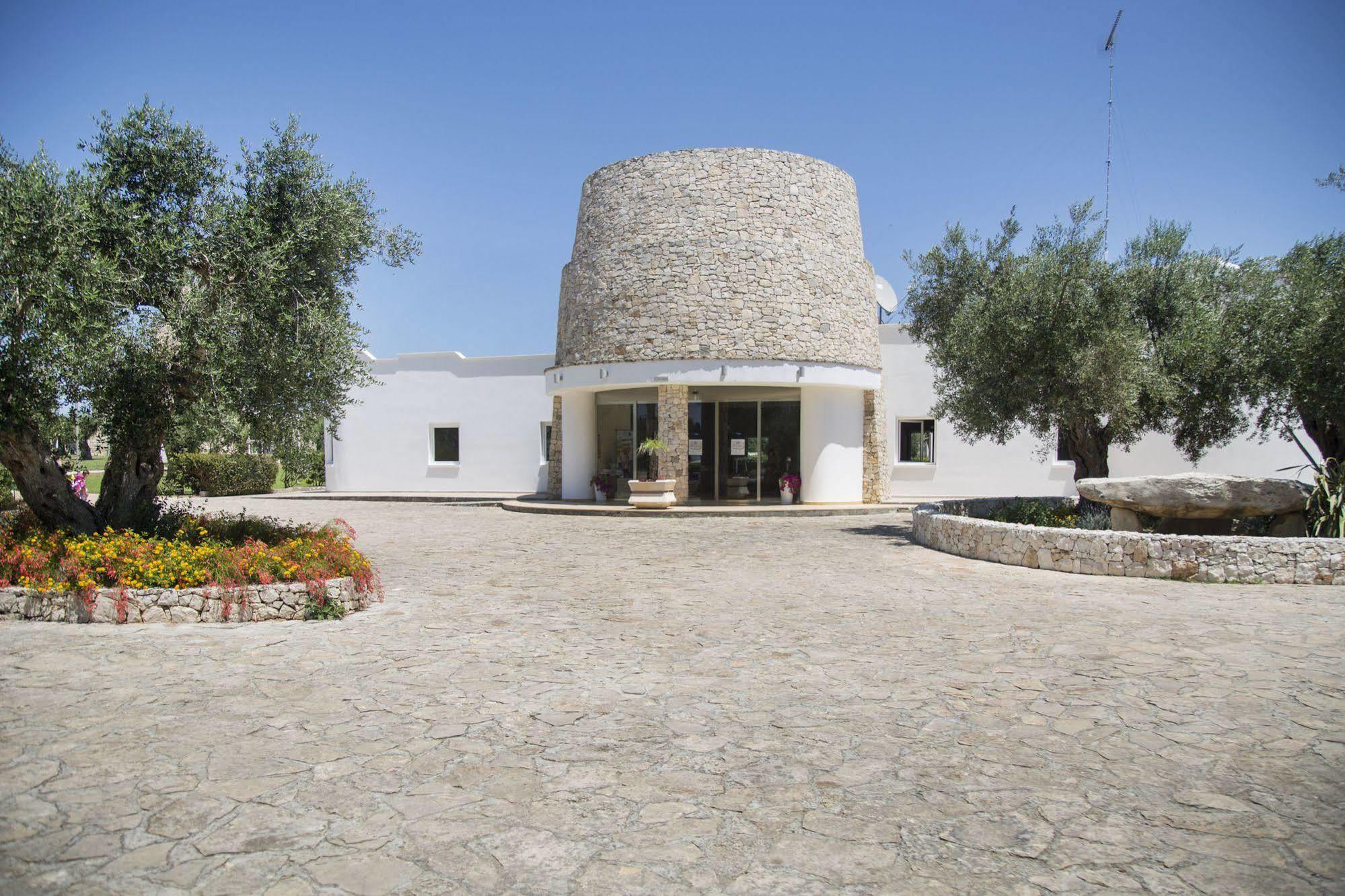 Dolmen Sport Resort Minervino di Lecce Bagian luar foto
